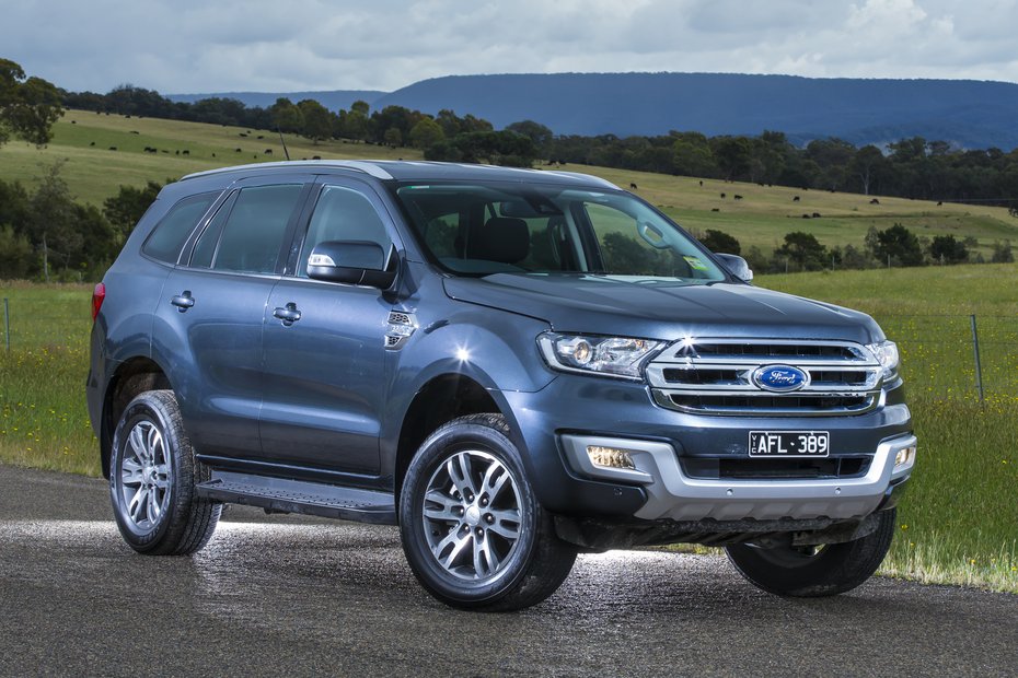 Cho thuê xe tự lái 7 chỗ Ford Everest