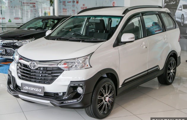 Cho thuê xe tự lái 7 chỗ Toyota Avanza